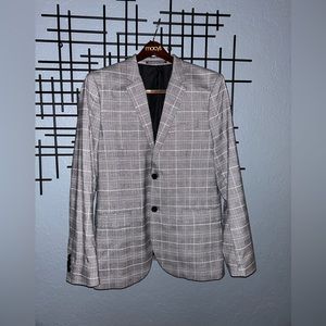 Jacket only. Please check photo for the exact size and color.